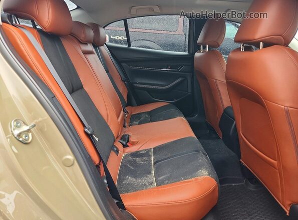 JM1BPBXY7S1782757 2025 MAZDA 3 Beige Vista de los asientos traseros