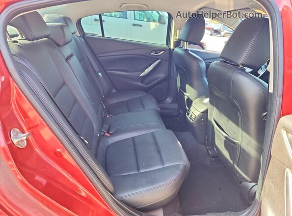 JM1GL1V55H1134685 2017 MAZDA 6 Red Widok tylnych siedzeń