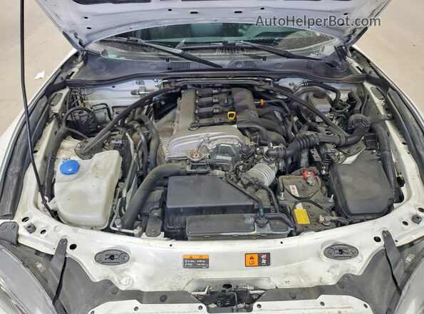 JM1NDAL70M0456529 2021 MAZDA MX-5 White Вид задньої частини салону
