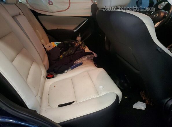 JM3KE2DY6G0628636 2016 MAZDA CX-5 Blue Vista interior trasera
