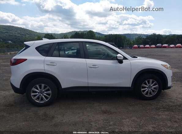 JM3KE4BY3G0629550 2016 MAZDA CX-5 White Widok wnętrza z tyłu