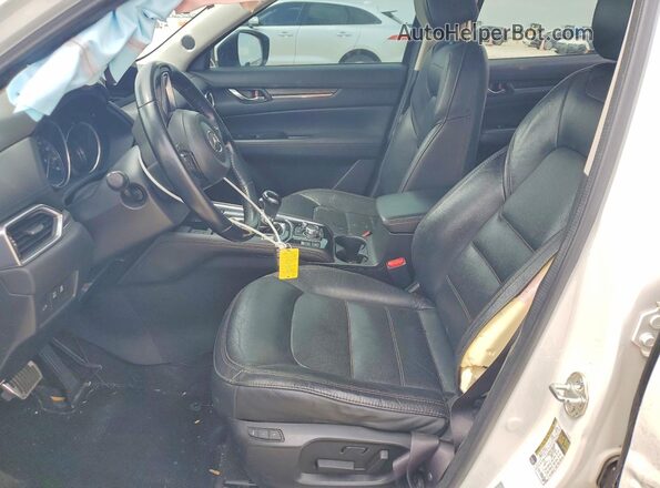 JM3KFADM3J0333490 2018 MAZDA CX-5 White წინა სალონის ხედი