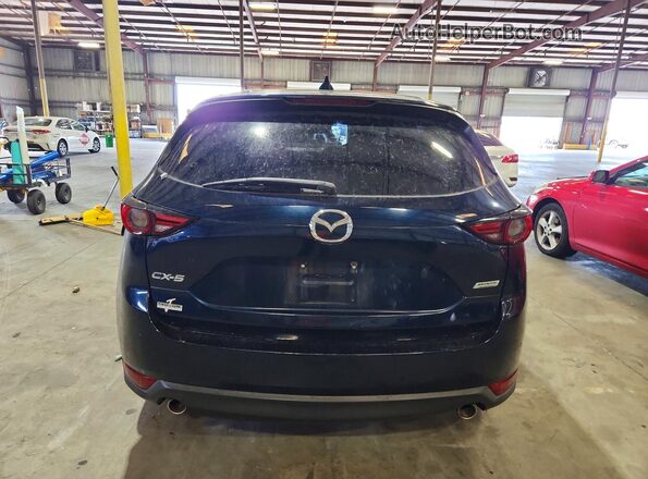 JM3KFADM9J1325565 2018 MAZDA CX-5 Blue Vista trasera