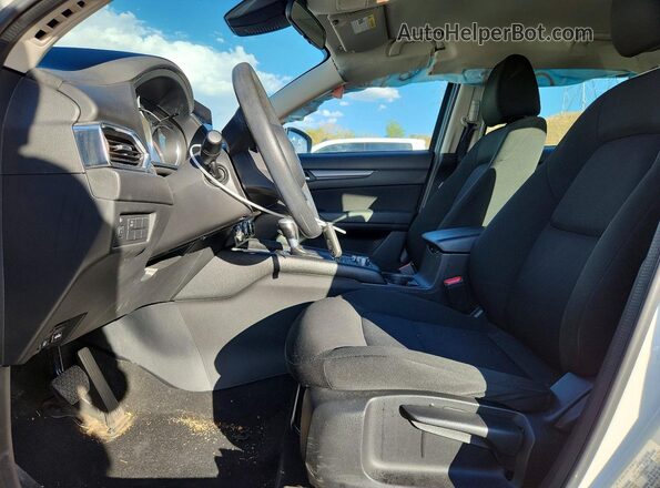 JM3KFBBL7H0224671 2017 MAZDA CX-5 White Widok wnętrza z przodu