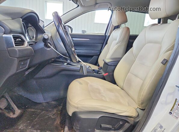 JM3KFBCL4H0132111 2017 MAZDA CX-5 Белый Вид салона спереди