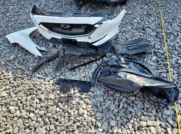 JM3KFBDM7M0487887 2021 MAZDA CX-5 White Շարժիչի բաժամունքի տեսք