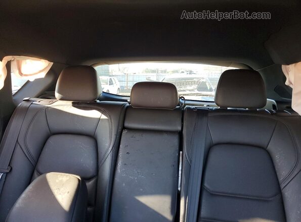 JM3KFBEYXM0456599 2021 MAZDA CX-5 Red Vista de los asientos traseros