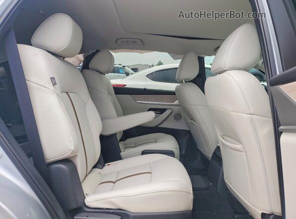JM3KKEHD1S1236975 2025 MAZDA CX-90 Silver Widok wnętrza z tyłu