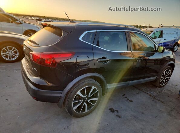 JN1BJ1CP2HW033775 2017 NISSAN ROGUE Black Задня права чверть