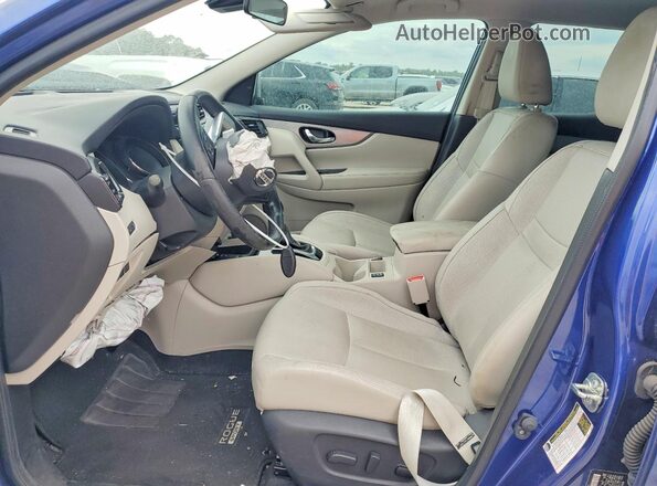 JN1BJ1CV0LW252547 2020 NISSAN ROGUE Синий Вид салона спереди