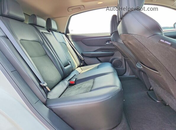 JN1DF0BB4PM709163 2023 NISSAN ARIYA Белый Вид задней части салона