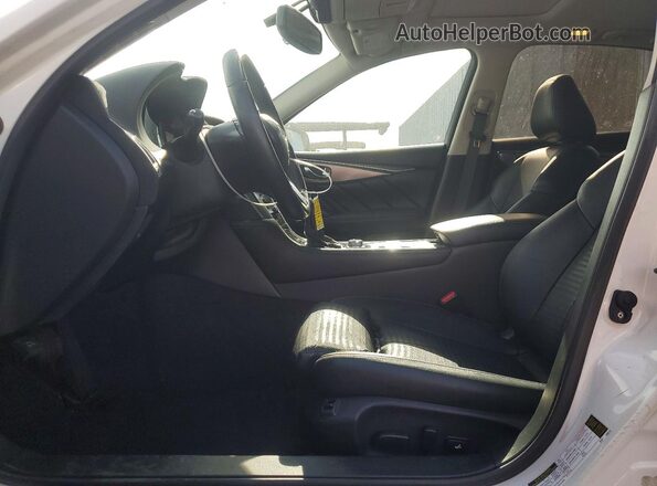 JN1EV7AP2JM591571 2018 INFINITI Q50 White Front interior view