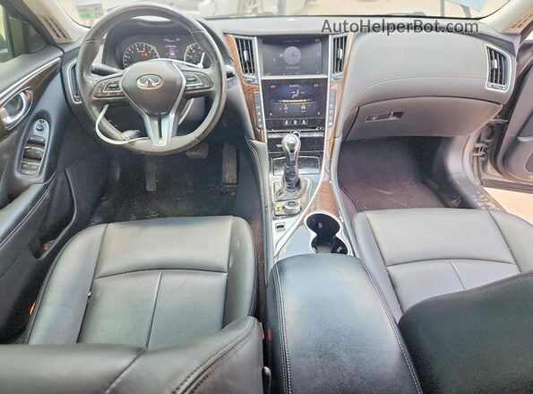 JN1EV7AP3JM357648 2018 INFINITI Q50 Серый Вид панели приборов