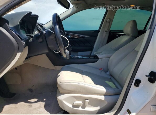 JN1EV7AP7JM357720 2018 INFINITI Q50 White Սալոնի դիմացի տեսք