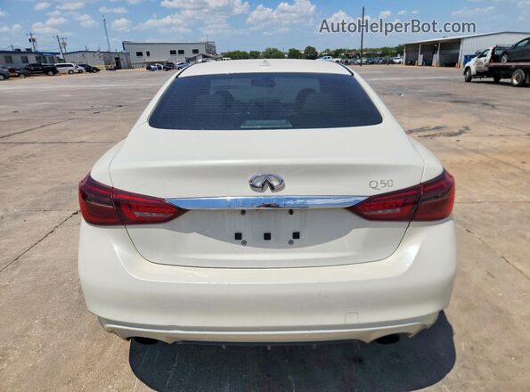 JN1EV7AP9JM353913 2018 INFINITI Q50 White Հետևի տեսք