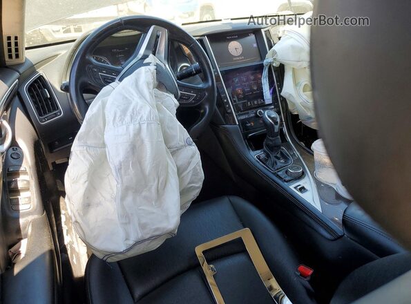 JN1EV7AP9JM358738 2018 INFINITI Q50 Черный Вид панели приборов