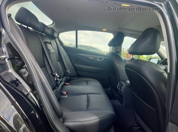 JN1EV7AR7JM611380 2018 INFINITI Q50 Black Rear seats view