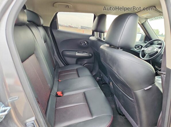 JN8AF5MR9GT601719 2016 NISSAN JUKE Gray Widok wnętrza z tyłu
