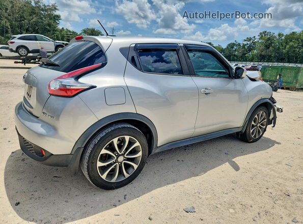 JN8AF5MV1HT754576 2017 NISSAN JUKE Silver Задня права чверть