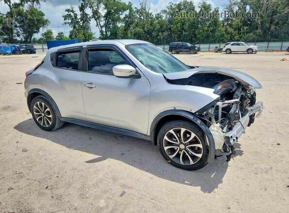 JN8AF5MV1HT754576 2017 NISSAN JUKE Silver Передня права чверть