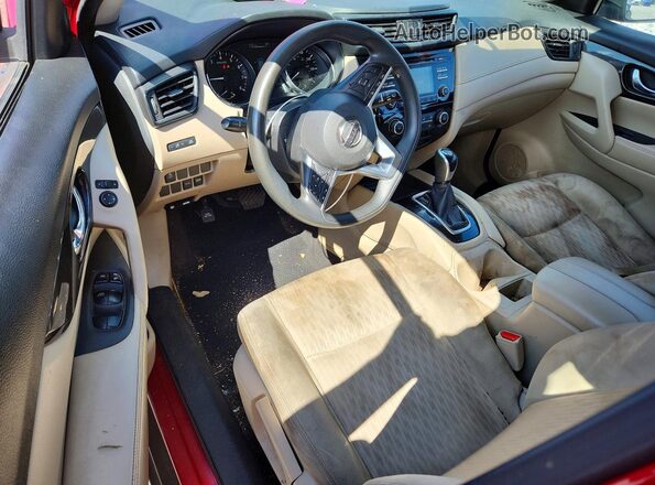 JN8AT2MT2HW385649 2017 NISSAN ROGUE Красный Вид панели приборов