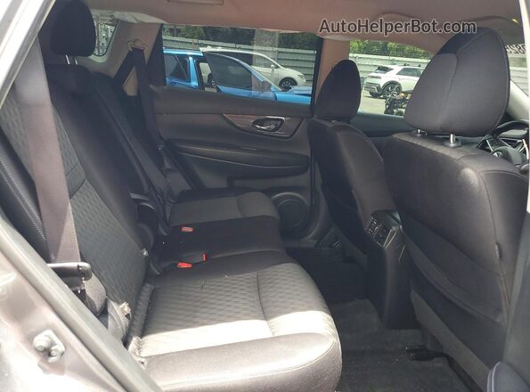 JN8AT2MT5KW503832 2019 NISSAN ROGUE Gray Widok wnętrza z tyłu