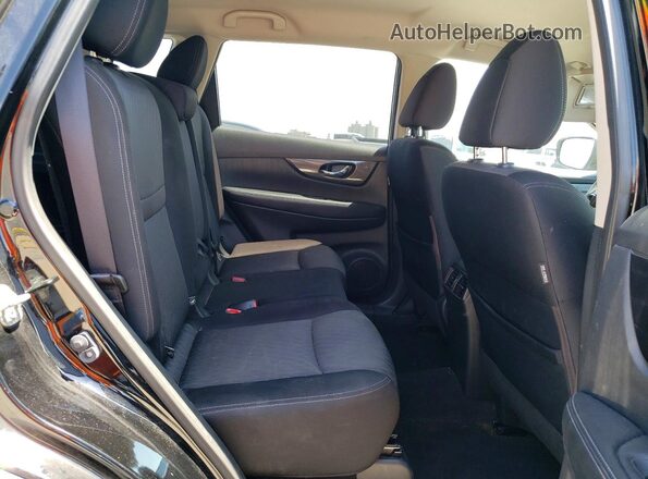 JN8AT2MT9HW401877 2017 NISSAN ROGUE Black Rear seats view