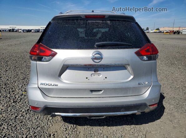 JN8AT2MV1LW139346 2020 NISSAN ROGUE Серебряный Вид сзади