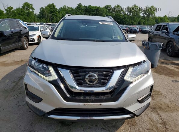 JN8AT2MV5LW121464 2020 NISSAN ROGUE Серебряный Вид спереди