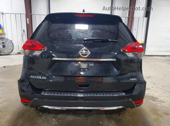 JN8AT2MV6HW263099 2017 NISSAN ROGUE Черный Вид сзади
