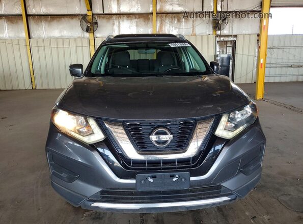 JN8AT2MV8HW010849 2017 NISSAN ROGUE Silver Widok z przodu