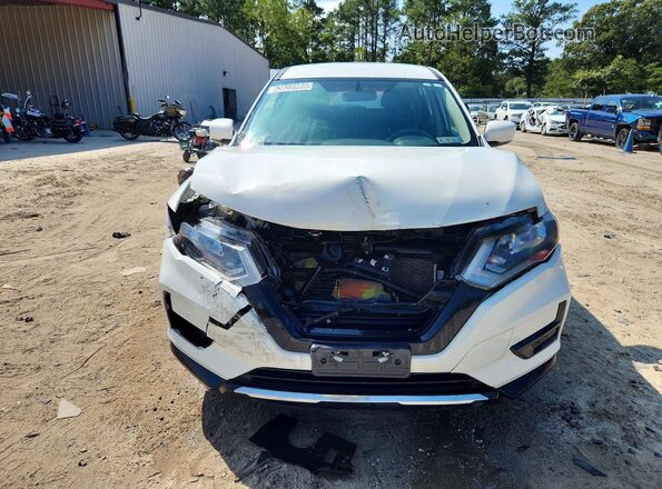 JN8AT2MVXHW026406 2017 NISSAN ROGUE Белый Вид спереди