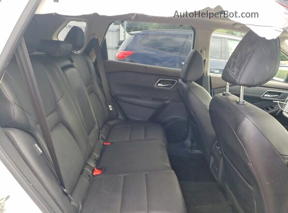 JN8AT3BB8MW236494 2021 NISSAN ROGUE Белый Вид задних сидений