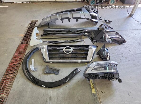 JN8AY2AD3R9707472 2024 NISSAN ARMADA Black VIN կոդի պիտակի տեսք