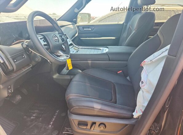 JN8AY3BA7T9030752 2026 NISSAN ARMADA Black Widok wnętrza z przodu