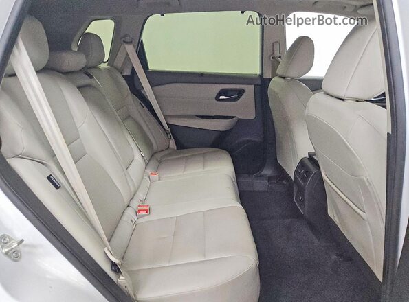 JN8BT3BA5RW355980 2024 NISSAN ROGUE White Vista interior trasera