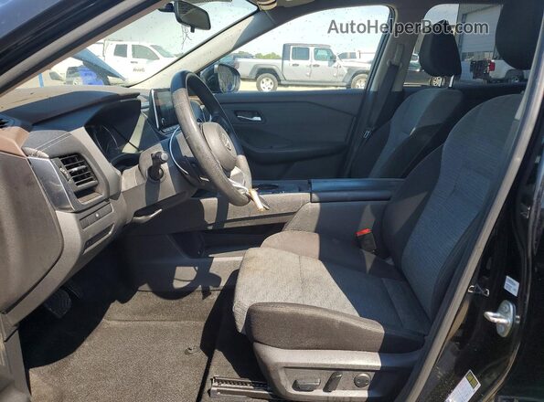 JN8BT3BA9PW406247 2023 NISSAN ROGUE Черный Вид салона спереди