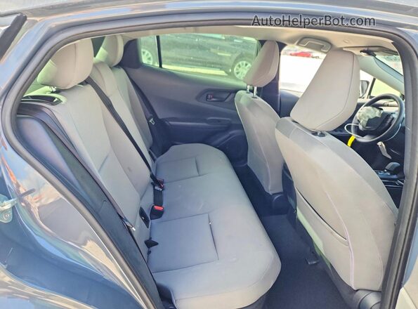 JTDACAAU1R3042479 2024 TOYOTA PRIUS Silver Widok tylnych siedzeń
