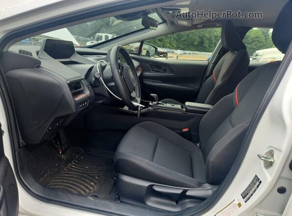 JTDACACU2S3053185 2025 TOYOTA PRIUS Белый Вид салона спереди