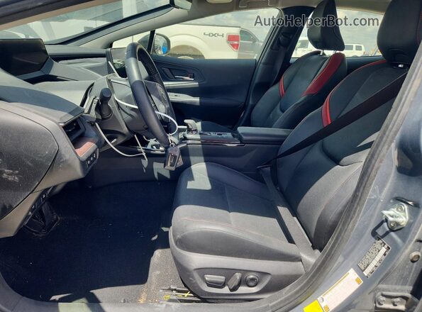 JTDACACU7R3015560 2024 TOYOTA PRIUS Gray Սալոնի դիմացի տեսք
