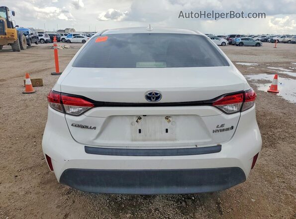JTDBCMFE0R3063394 2024 TOYOTA COROLLA White Հետևի տեսք
