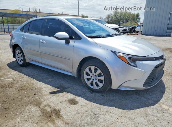 JTDBDMHE6T3029820 2026 TOYOTA COROLLA Серебряный Передняя правая четверть
