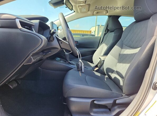 JTDEPMAE2N3023563 2022 TOYOTA COROLLA Silver Front interior view