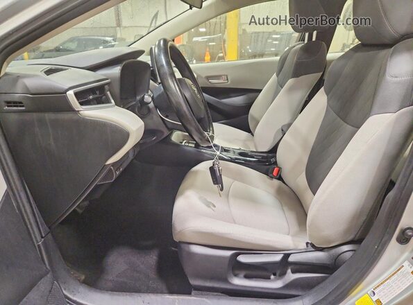 JTDEPMAEXMJ161250 2021 TOYOTA COROLLA Silver Front interior view