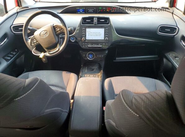 JTDKAMFP7M3186142 2021 TOYOTA PRIUS Красный Вид панели приборов