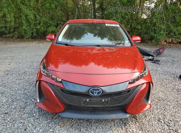 JTDKAMFP7M3186142 2021 TOYOTA PRIUS Красный Вид спереди