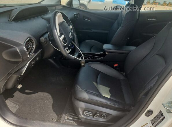 JTDKARFP0H3060031 2017 TOYOTA PRIUS White Vista interior delantera
