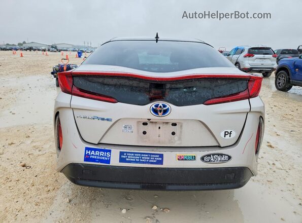 JTDKARFP0K3118727 2019 TOYOTA PRIUS Silver Rear view