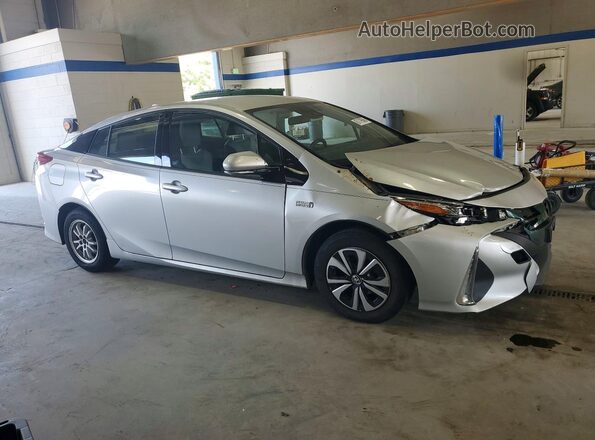 JTDKARFP1H3002140 2017 TOYOTA PRIUS Silver Delantero derecho
