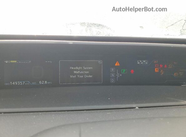 JTDKARFP3H3067426 2017 TOYOTA PRIUS Серебряный Вид щитка приборов